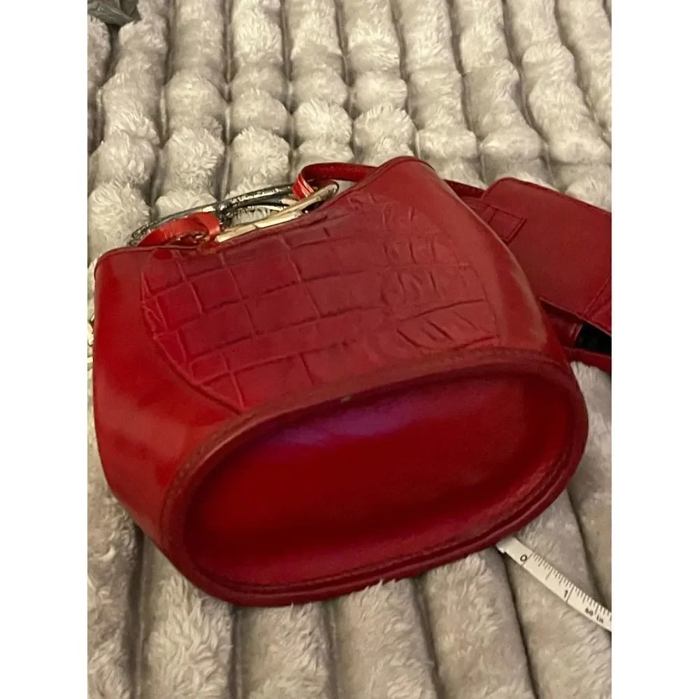 Brighton vintage red crocadile corazon mini bucket bag heart handle